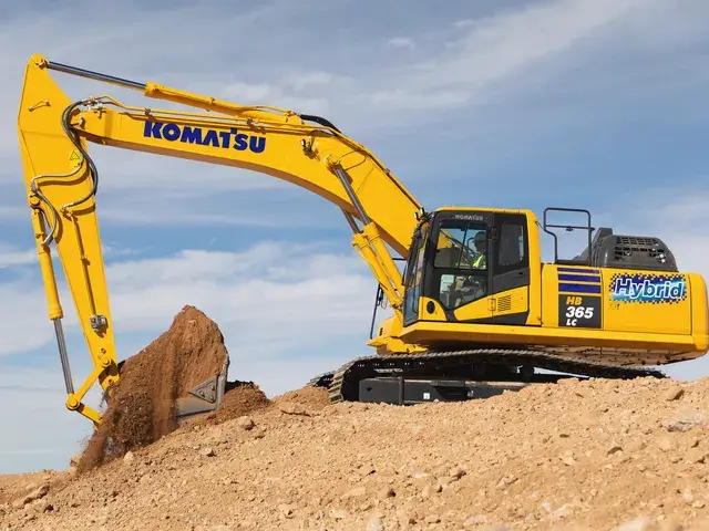 KOMATSU MACHINERY